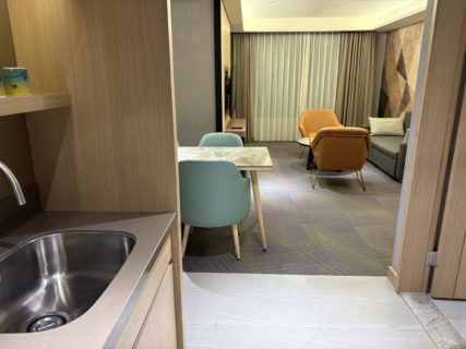 旅行でホテルは連泊？変える？