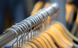 ”ちょっとだけいい服”ってどれぐらい？