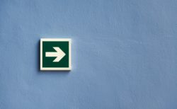 去り行く後輩の背中は押す！一択です